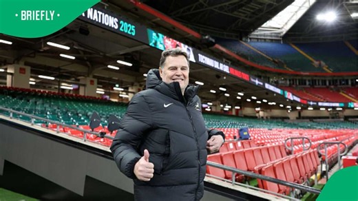 “Looking gorgeous and relaxed”: Rassie Erasmus enjoys ice-cold bath
