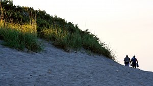 Spring break 2025: Florida beaches where alcohol is legal