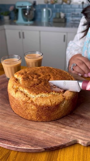 ✨Eggless Bakery Style Poona Cake♥️✨Who doesn’t love a good khoya cake😻 @sweetboutiquebyaditi & I our bringing to you our fave chai/coffee cake☺️Here’s what you’ll need to make this at home☺️Flour - 1 Cup 1/4th Cup Baking Powder - 2 TspsBaking Soda - 1/2 TspSalt - 1/4th TspCardamom Pwd - 1/4th TspMilk - 1/4th CupSugar - 1/2 CupKhoya/ Mawa - 1/4th CupOil - 1/4th CupCurd - 3 tbspsButter - 1 TbspVanilla - 1/2 TspKewra - 1/2 TspProcess : * Pre-heat the oven at 180C* Start by creaming sugar, oil, cru