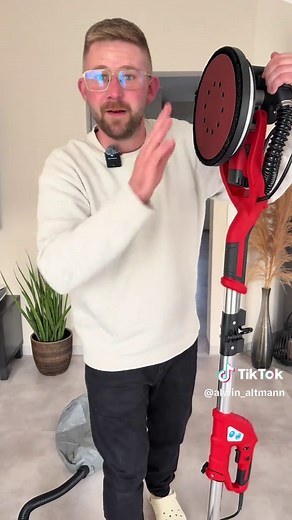 🛠️ Perfekte Wände? Mit diesem Trockenbauschleifer kein Problem! Der VEVOR Trockenbauschleifer sorgt für glatte Ergebnisse an Wänden und Decken. Mit variabler Geschwindigkeit von 800–1750 U/min passt du die Power exakt an deine Arbeit an. Ideal für Renovierung, Trockenbau & Profi-Einsätze – inklusive praktischem Werkzeugset! #tiktokshop #BlackFriday #TikTokShopBlackFriday #UnboxYourDeals #TOPPICKS
