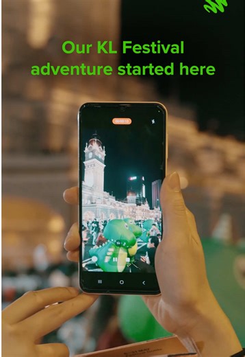 KL Festival hits different with Maxis 💚 From the energy at Jogeton to moments shared across Downtown KL, the weekend was all about exploring the city together. And there’s still more to discover ✨ Catch us next at Pancaragam on 30th May, and use the Discovery Pass powered by Maxis to explore all of KL Festival, collect points, and unlock rewards along the way. Click the link in our bio for more info!
