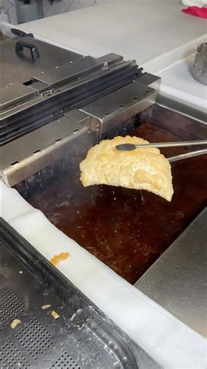 Kıymalı Çiğ Börek