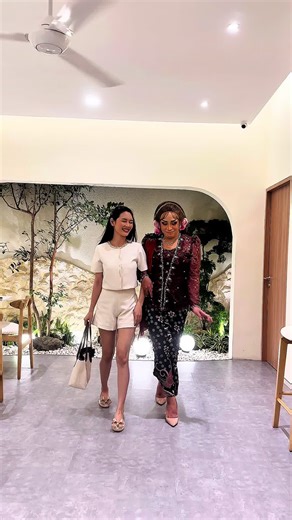 Kalau Ada yg lebih ribet , kenapa harus yg simple 🤭🤭🤭