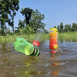 866K views · 9.3K reactions | OMG ! Amazing Fishing Technique | Big Fish Hunting By Plastic Bottle Fish Trap (Part-14) #fishing #fishhunting #bottlefishing | Fishing 24 | Facebook