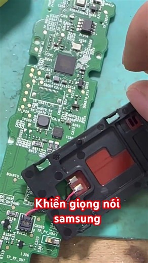 Bệnh Kinh Điển Của Remote Samsung Dùng Pin Năng Lượng Mặt Trời