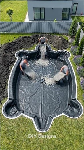 I Built a GIANT TURTLE POND in My Backyard 🐢🌊