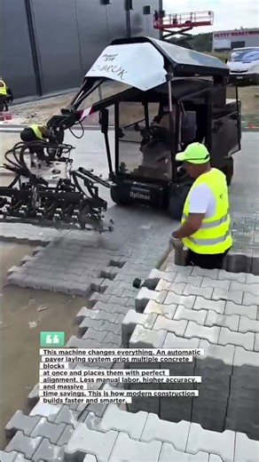 Automatic Paver Laying Machine in Action #construction #pavers #shorts