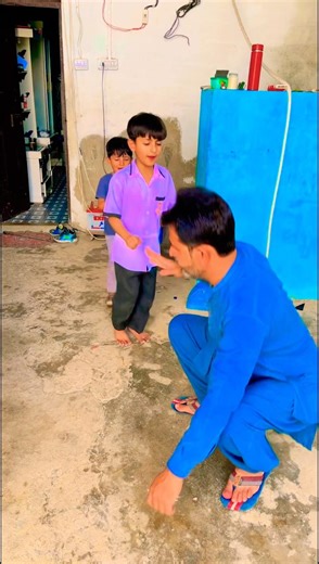 Special effects Animated train that stops when you wave #2