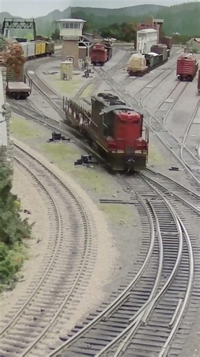 Trouble on double slip switch yard setout #hoscale #modelrailroad #track #operations #railway #train