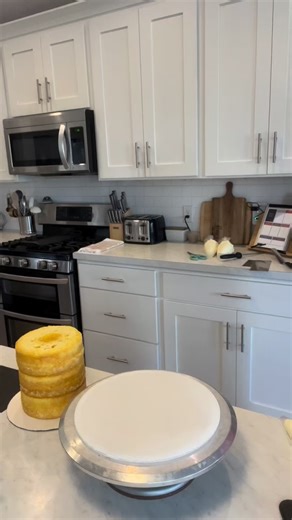 Whitney Berge on Instagram: "Lemon Berry Cake Cake Details: Size- 6” tall style (6, 6” x 1” cake layers) Cake flavor- Lemon Fillings- Lemon Buttercream Frosting & Fresh Raspberry Puree Exterior- Lemon Buttercream Frosting #theblondewhobakes #cakes #cakedecorating #dessert #lemon #lemoncake #foodie #food #howto #birthdaycake #lifehack #instafood #instafood #caketutorial #cakedesign #cakesofinstagram #instagram #cakestagram"