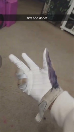 the first one of the Doom 2016 gloves gonna make the gauntlets next