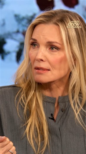 'Oh. What. Fun.' star Michelle Pfeiffer on hosting Thanksgiving and having a frozen turkey. | The Drew Barrymore Show