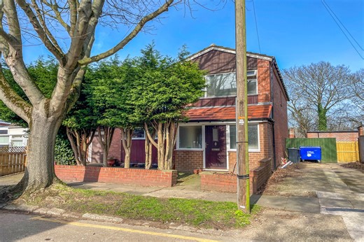 3 bed link detached house for sale in Moore Avenue, South Shields, NE34