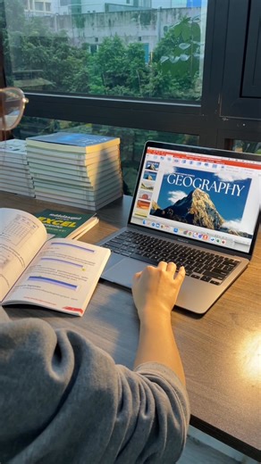 🚀 ស្ទាត់ជំនាញការិយាល័យត្រឹមតែ ២ សប្តាហ៍ប៉ុណ្ណោះ! សំណុំសៀវភៅបច្ចេកវិទ្យាកុំព្យូទ័រការិយាល័យ ៣ ក្បាល ជួយអ្នករៀនពីសូន្យរហូតស្ទាត់ Word – Excel – PowerPoint បានលឿន – ស្រួល – និងអនុវត្តបានភ្លាមៗ។ ត្រឹមតែ ២ សប្តាហ៍អនុវត្តជាប់លាប់ អ្នកនឹងអាច៖ ✅ ប្រើ Word – Excel – PowerPoint ស្ទាត់តាមតម្រូវការការងារពិតប្រាកដ ✅ ធ្វើរបាយការណ៍លឿនជាង ២-៣ ដង អរគុណផ្លូវកាត់ និងគន្លឹះវិជ្ជាជីវៈ ✅ ទំនុកចិត្តដោះស្រាយគ្រប់ការងារឯកសារ ទិន្នន័យ និងបទបង្ហាញ 🔥 ការផ្តល់ជូនពិសេស៖ បញ្ចុះតម្លៃ 30% ដឹកជញ្ជូនឥតគិតថ្លៃសម្រាប់ 50 នាក់ដំបូ