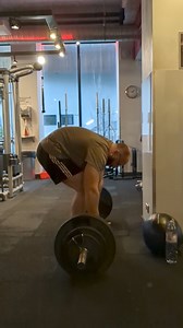 Upper back rounding on bent over rows