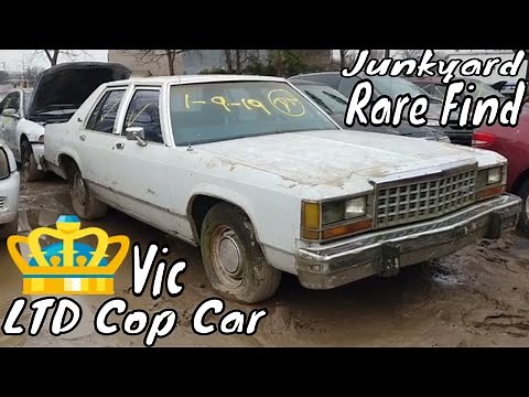 1986 Ford Police LTD Crown Victoria Junkyard Find