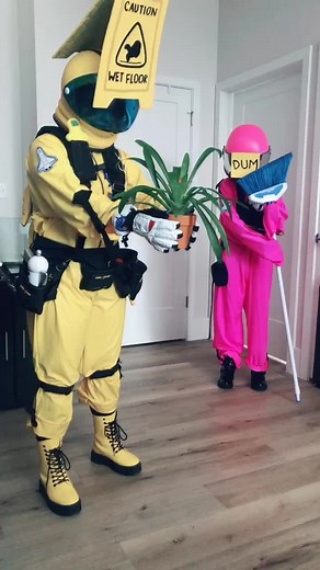 Among Us Cosplay - Yellow Sus