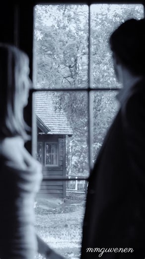 𝓡𝓸𝓶𝓪𝓷𝓽𝓲𝓬 𝓛𝓸𝓿𝓮 𝓢𝓸𝓷𝓰𝓼 on Instagram: "Carla Bruni - The Winner Takes It All ♥️"