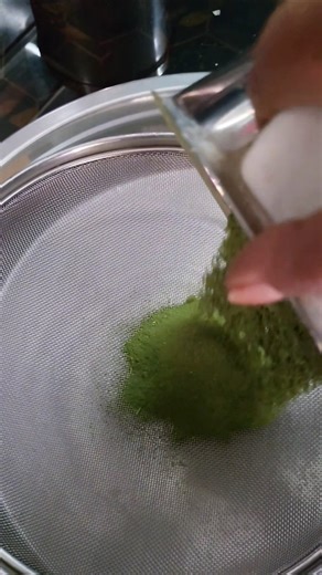 Moringa powder benefits homemade #moringapowder #moringaleavesrecipe #drumstickleavesrecipe #shorts