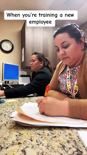 Front Desk Receptionist Training: Handling Calls with Humor