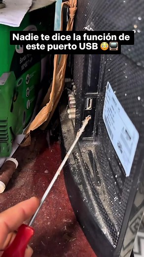 Cómo convertir tu TV antigua en Smart usando USB-C