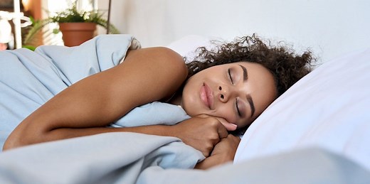 This is why you should sleep at the same time every night, according to experts