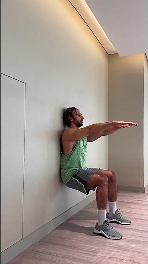 Wall Sit | Build Strong Legs & Improve Endurance 💪 #shorts