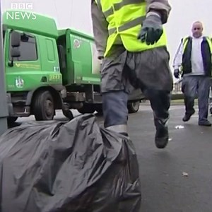 Refuse workers in Birmingham have gone on strike in a dispute over job losses. The Unite union claims restructuring plans are threatening the jobs of more than 120 staff. | BBC Birmingham