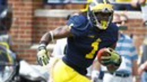 Top WR Prospect Devin Funchess Shows Off Dunking Ability