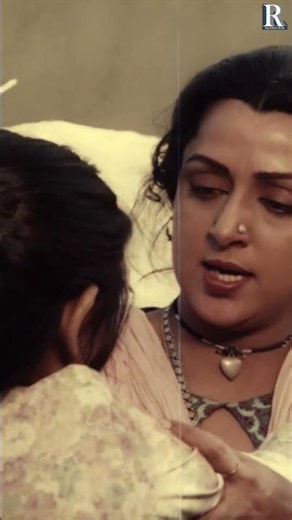 हेमा मालिनी का दर्द भरा सीन - सुना तू विधवा हो गई है | #hemamalini #rishikapoor #ekchadarmailisi