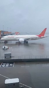 @airport_t3_gmr ✈️✈️ #delhiairport #airindia #indigo #vistara #gmr #pilot #like #comment #crew #viralreels #followforfollow #insta #facebook #✈️ | Delhi airport