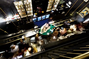 Magic Bar | Speakeasy | Date Night | Chicago Magic Lounge | Magic Show