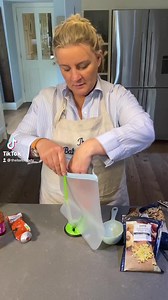 No cook bags- the ultimate recipe hack! Add all your raw ingredients to a freezer bag and freeze ready to grab out and defrost when needed. Perfect to pop straight into the slow cooker or oven! This recipe in the reel is harissa chicken and chickpea, there is loads more no cook bag recipes available on my website. Freezer bags and bag stands also available on the website shop! #nocookbag #easymeals | The Batch Lady