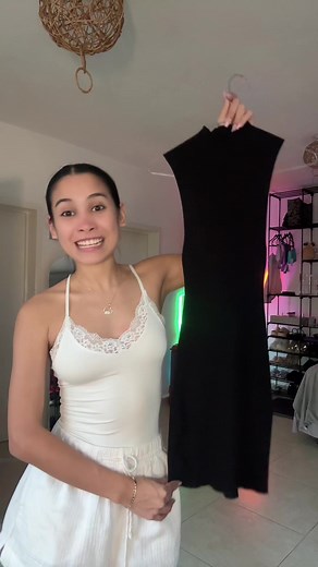1.2M views · 56K reactions | Cortando mi vestido favorito  #lagatosxd #outfit | LaGatos | Facebook