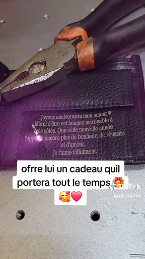 Portefeuille homme personnalisé : le cadeau idéal