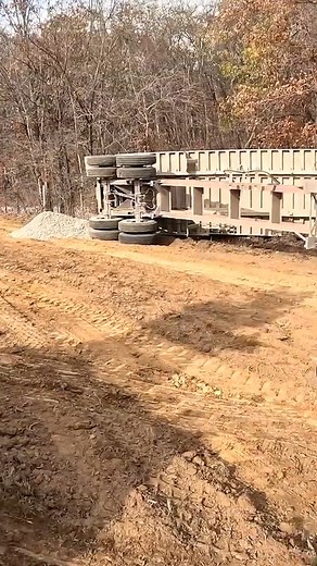 Heavy-Duty Recovery on Unstable Ground! #cars #trucks #rescue #reels | Ron Pratt