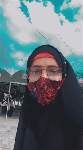 Exploring Vibrant Public Spaces Near Historic Mosques