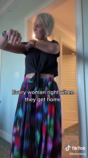 Free the tatas 👊🏻 #womenempowerment #freethetatas #momsover30 #over30momlife #nomorebras