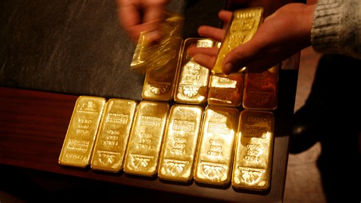 CommSec’s Ryan Felsman analyses the surge in gold prices to record highs of above $US5,000 an ounce. | Sky News Australia