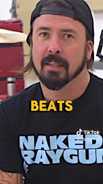 Dave Grohl playing a Go Go Beat. #davegrohl #dcgogomusic #dcgogo #foofighters #2013