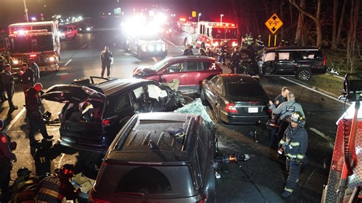 2 dead, driver charged in multicar crash on Southern State