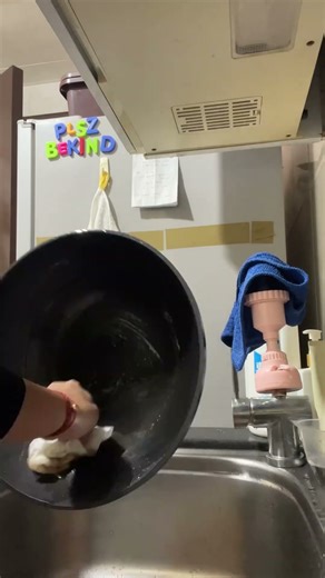 Used Cooking Oil Disposal /Don't dump it down the drain - Here’s my way👍 #lifehacks #tips