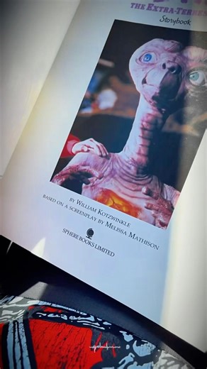 1982 E.T. Storybook Find 👽🏴‍☠️🔎