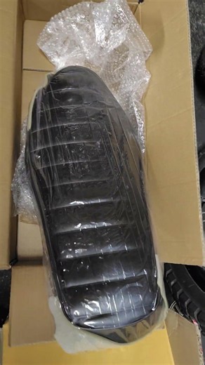 シートとキャリアが届いた！組むかー #honda #ct125ハンターカブ #シート交換 #カスタムパーツ #tokyo #japan #fmdmotorcycles