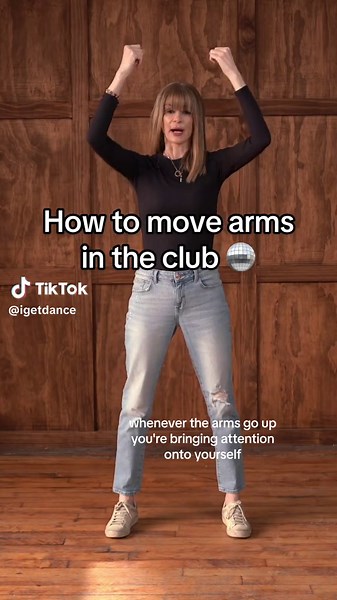 Simple arm moves for the club party wedding 🪩 these simple moves will make your hip moves look better #howtodanceintheclub #learnhowtodance #beginnerdance #howtodanceatparties #partydancemoves #howtomove #clubdance #beginnerdancetutorials #danceteachersoftiktok #cantdance #learndanceonline #dancetipsandtricks