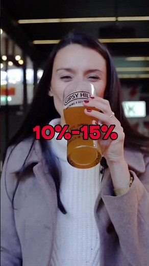 How to tip in London (a guide for tourists) 💷