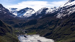 This is what traveling in Europe looks like in... 45 seconds! Enjoy the flexibility of our enhanced Book with Confidence policy, which lets you rebook your trip up to 14 days prior to departure at no added cost. | G Adventures