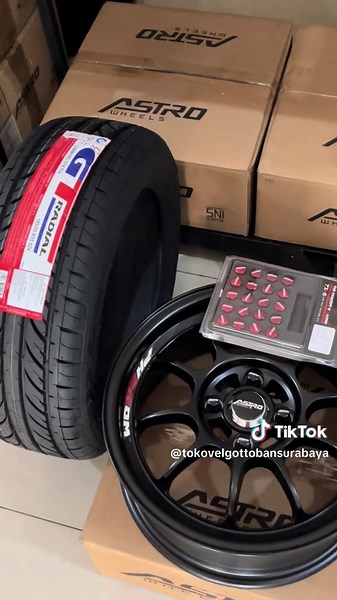 OTTOBAN SURABAYA BARATA JAYA Kondisi baru Free balancing nitrogen pentil pemasangan Pnp pada mobil dengan pcd yg sama Paket velg ban baut racing baru 6.200.000 promo terbatas sampai habis ✅ Bisa untuk PCD 4x100 : Cherry ( QQ ) Chevrolet ( Activ, Aveo, Aveo New, Kalos, Spark, Spin ) Daihatsu ( Ceria, Charade, Classy, Sigra, Sirion, YRV ) Datsun ( Go, Go , Panca ) Ford ( Fiesta ) Geely ( Panda ) Honda ( Brio, City, City Z, City New, City All New, Civic VTI, Estilo, Fit, Freed, Ferio, Genio, Jazz, 