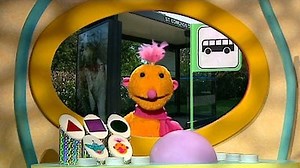 Watch The Hoobs Season 1 Episode 33 - Waiting