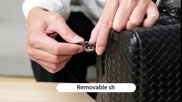 Weekender Bag for Men, 24L PU Leather Travel Duffel Bag Weave Waterproof Overnight Bag Carry-On Bag for Daily Use Business